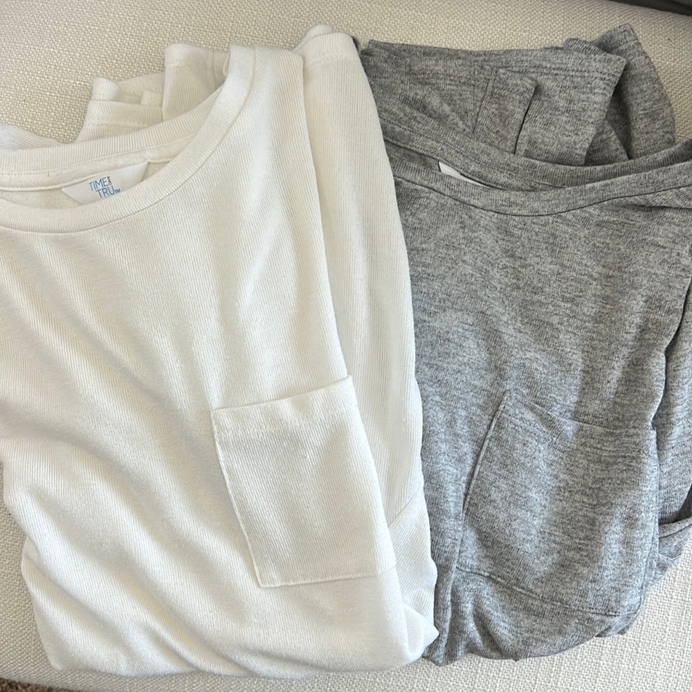 Time and Tru front knot shirts. Size Medium.